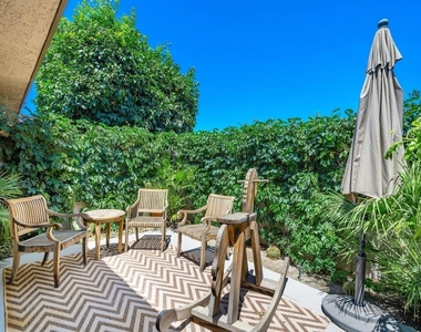 76 Princeton Drive - Photo Thumbnail 23
