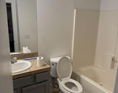 1226 Mullet Avenue - Photo Thumbnail 6