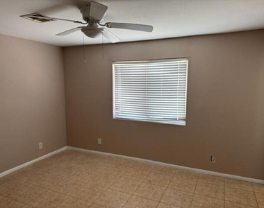 1226 Mullet Avenue - Photo Thumbnail 7