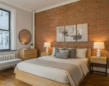 68 Clinton Street - Photo Thumbnail 5