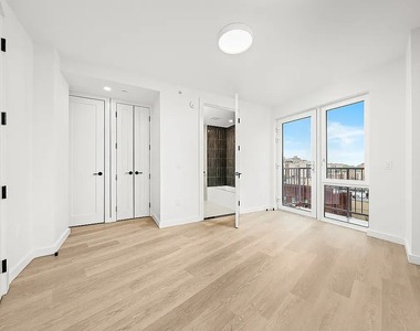1615 Cedar Street - Photo Thumbnail 8