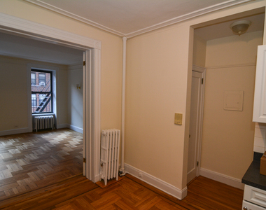 East 89th Street - Photo Thumbnail 1