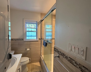 22518 S Conduit Avenue - Photo Thumbnail 1