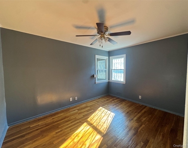 22518 S Conduit Avenue - Photo Thumbnail 3