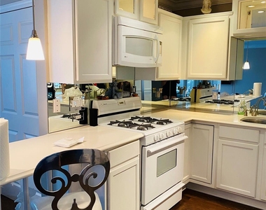 1011 Madeira Boulevard - Photo Thumbnail 4