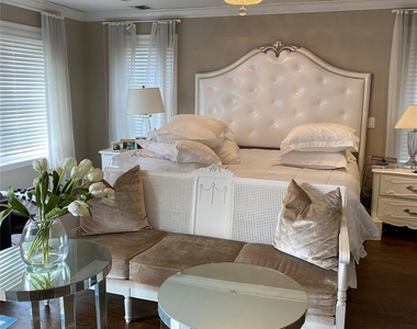 1011 Madeira Boulevard - Photo Thumbnail 8