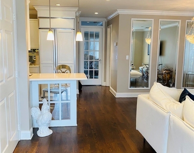 1011 Madeira Boulevard - Photo Thumbnail 12