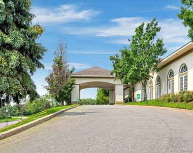 1011 Madeira Boulevard - Photo Thumbnail 14