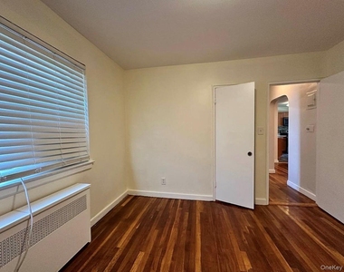 255-06 73rd Avenue - Photo Thumbnail 13