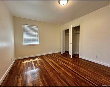 255-06 73rd Avenue - Photo Thumbnail 10