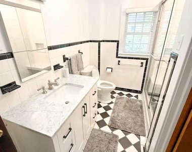 49 Oakwood Road - Photo Thumbnail 4