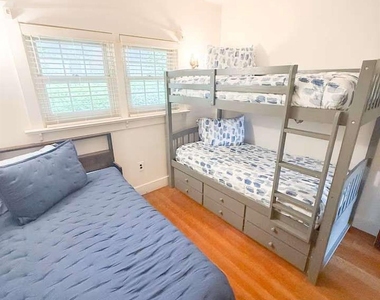 49 Oakwood Road - Photo Thumbnail 6