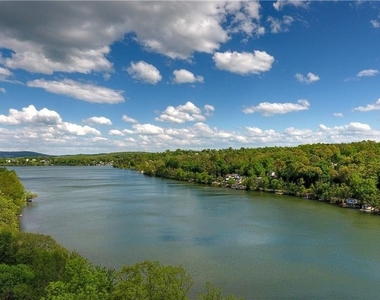 19 Lake Avenue - Photo Thumbnail 22