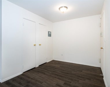 7 Lake Street - Photo Thumbnail 4