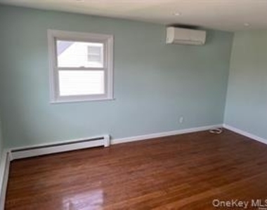 23 Jamaica Avenue - Photo Thumbnail 3