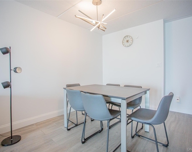 230 W Broadway - Photo Thumbnail 8