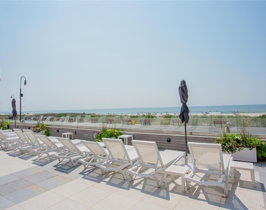 230 W Broadway - Photo Thumbnail 25