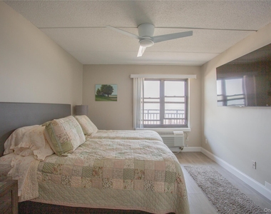 230 W Broadway - Photo Thumbnail 20