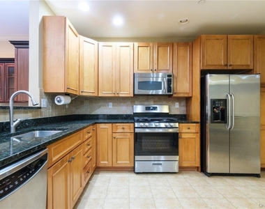 55 1st Street - Photo Thumbnail 4