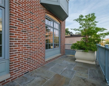 55 1st Street - Photo Thumbnail 12