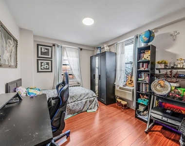61-25 97th St - Photo Thumbnail 13