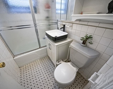 61-25 97th St - Photo Thumbnail 14
