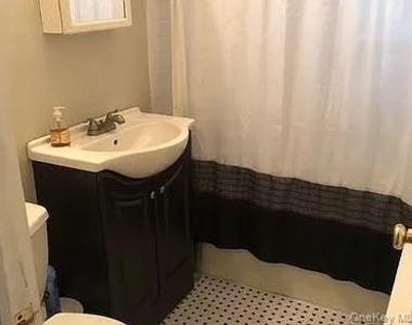 2 Westchester Avenue - Photo Thumbnail 13