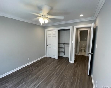 91 South Clinton Avenue - Photo Thumbnail 7