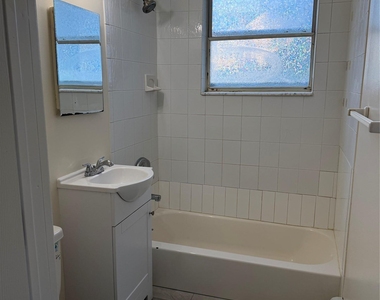 29 Spring Street - Photo Thumbnail 7