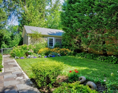 14 Buckingham Place - Photo Thumbnail 36