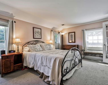 14 Buckingham Place - Photo Thumbnail 26
