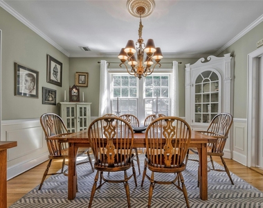 14 Buckingham Place - Photo Thumbnail 13