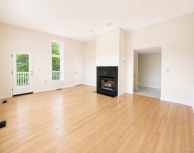 6 Cornell Place - Photo Thumbnail 7