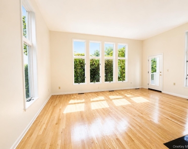 6 Cornell Place - Photo Thumbnail 6