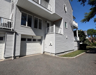 6 Cornell Place - Photo Thumbnail 3