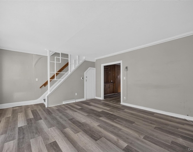 10 Washington Avenue - Photo Thumbnail 6