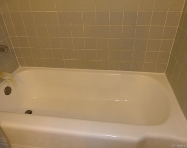 6 Duryea Place - Photo Thumbnail 6