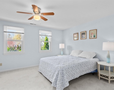 570 Hampton Road - Photo Thumbnail 12