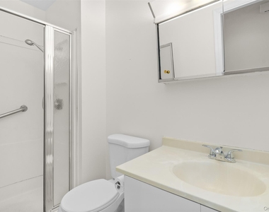 570 Hampton Road - Photo Thumbnail 10