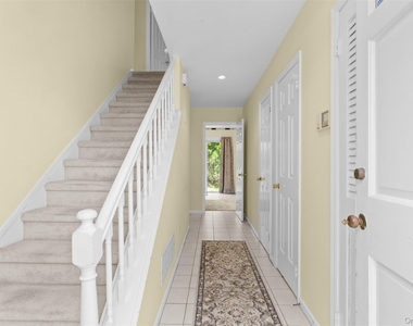 570 Hampton Road - Photo Thumbnail 2