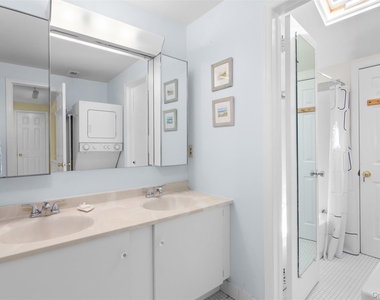 570 Hampton Road - Photo Thumbnail 13