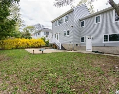 25 Hamilton Place - Photo Thumbnail 16