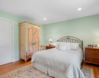 525 Carroll Avenue - Photo Thumbnail 22