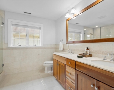 525 Carroll Avenue - Photo Thumbnail 17