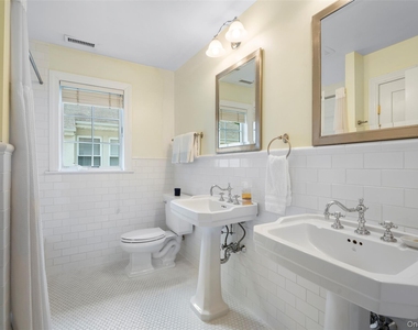 525 Carroll Avenue - Photo Thumbnail 23