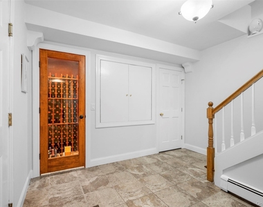 525 Carroll Avenue - Photo Thumbnail 32