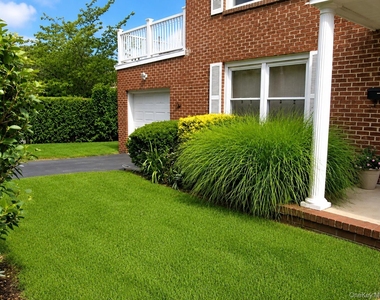121 Manhasset Avenue - Photo Thumbnail 36