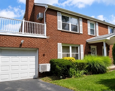 121 Manhasset Avenue - Photo Thumbnail 2