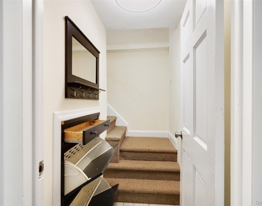68 Columbus Avenue - Photo Thumbnail 3
