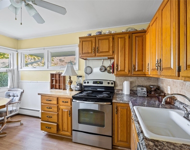 25 Surrey Lane - Photo Thumbnail 15